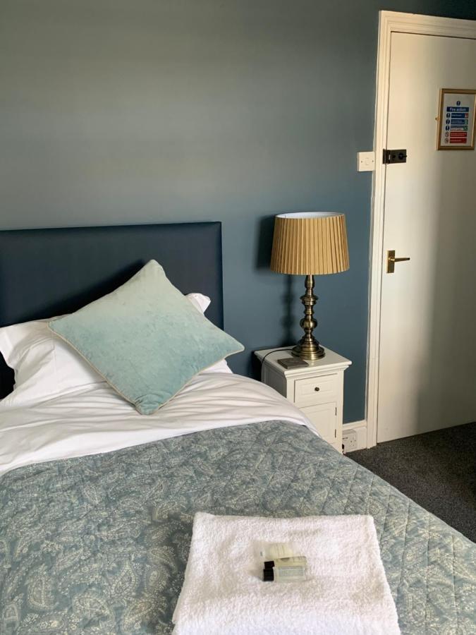 The Nags Head Hotel Lyme Regis Luaran gambar